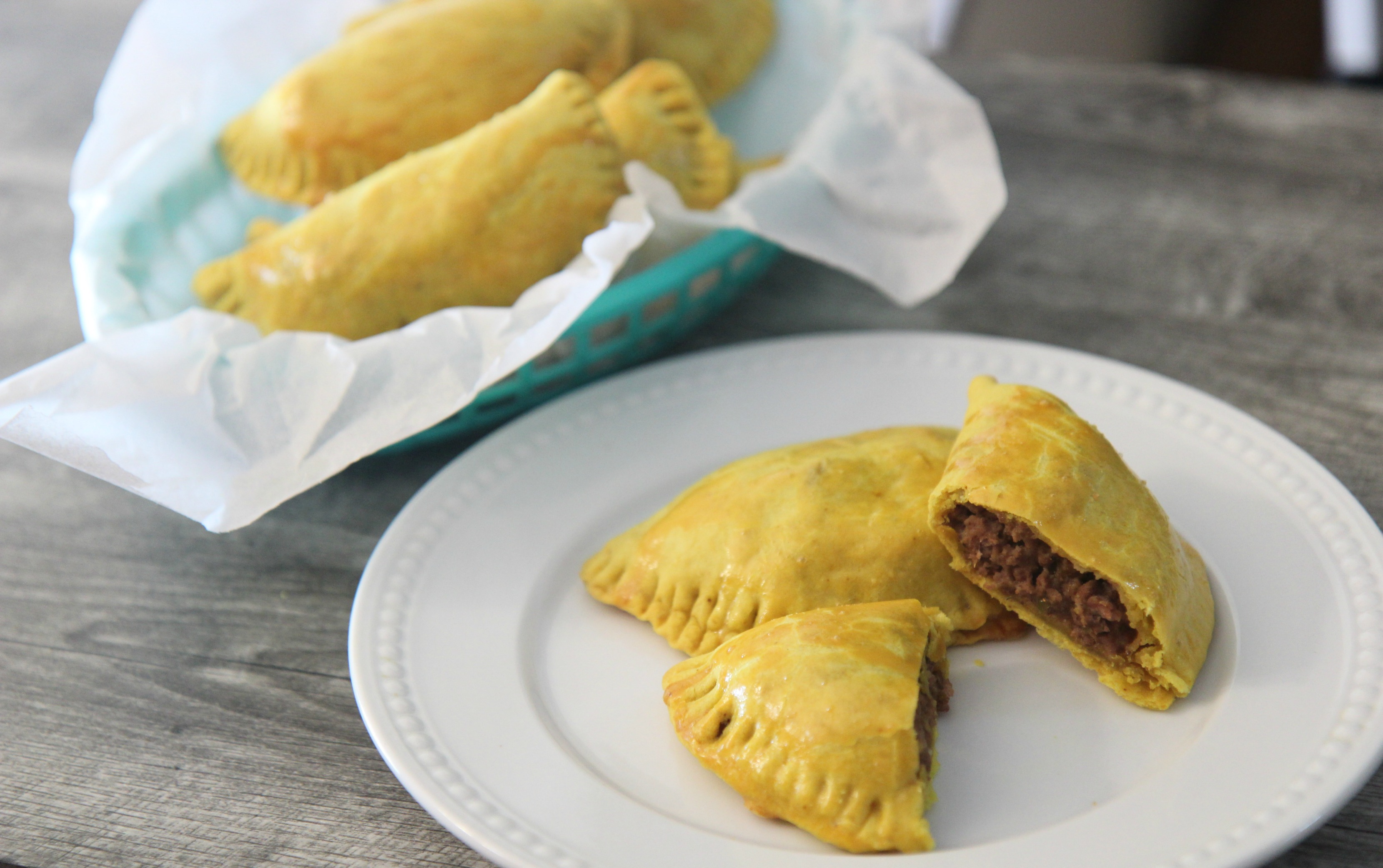 Jamaican Meat Pie or Jamaican Beef Patty (VIDEO)