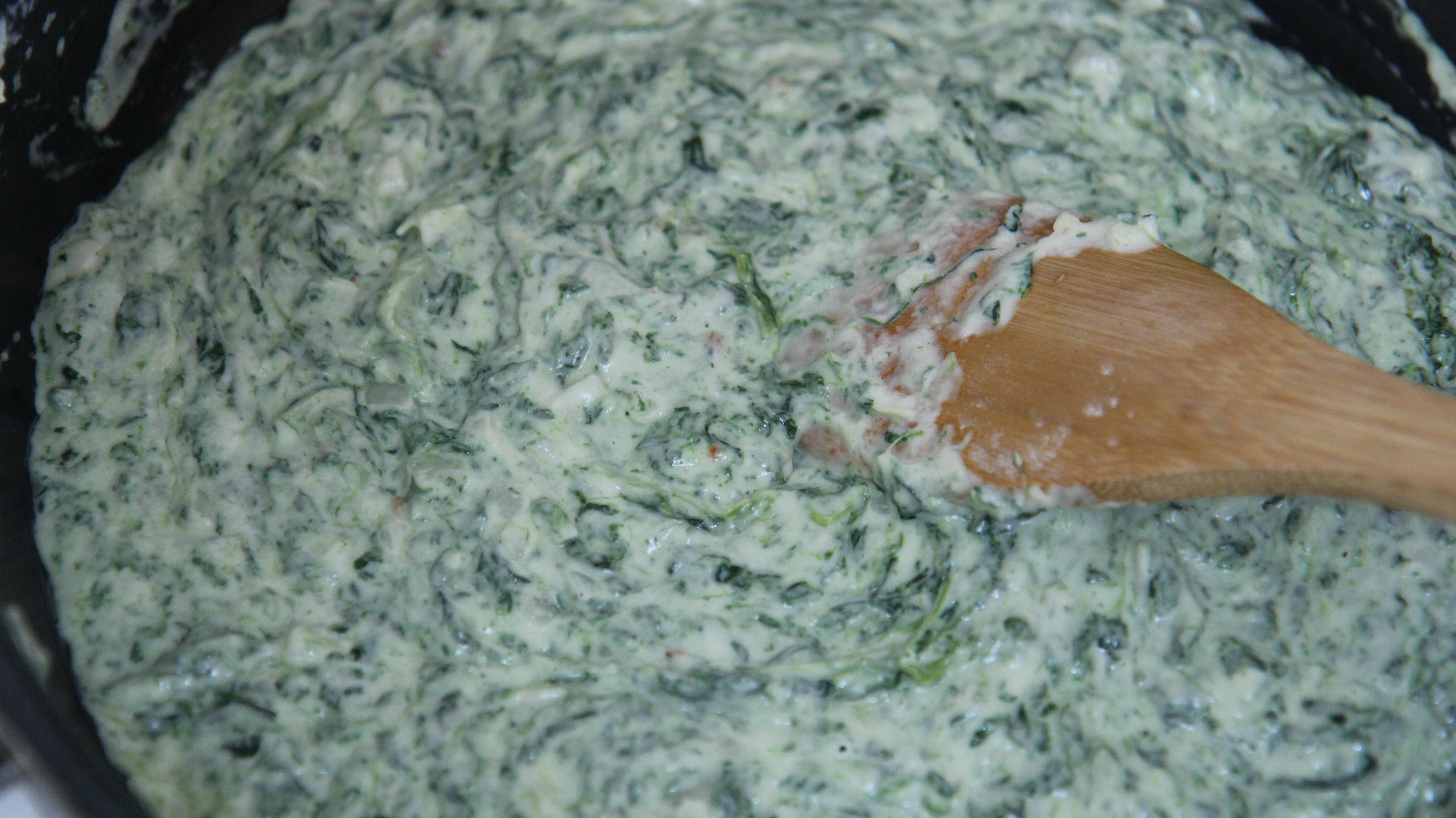 A delicious creamy mix of milk, cream cheese, and spinach makes this recipe super easy and fool-proof!
