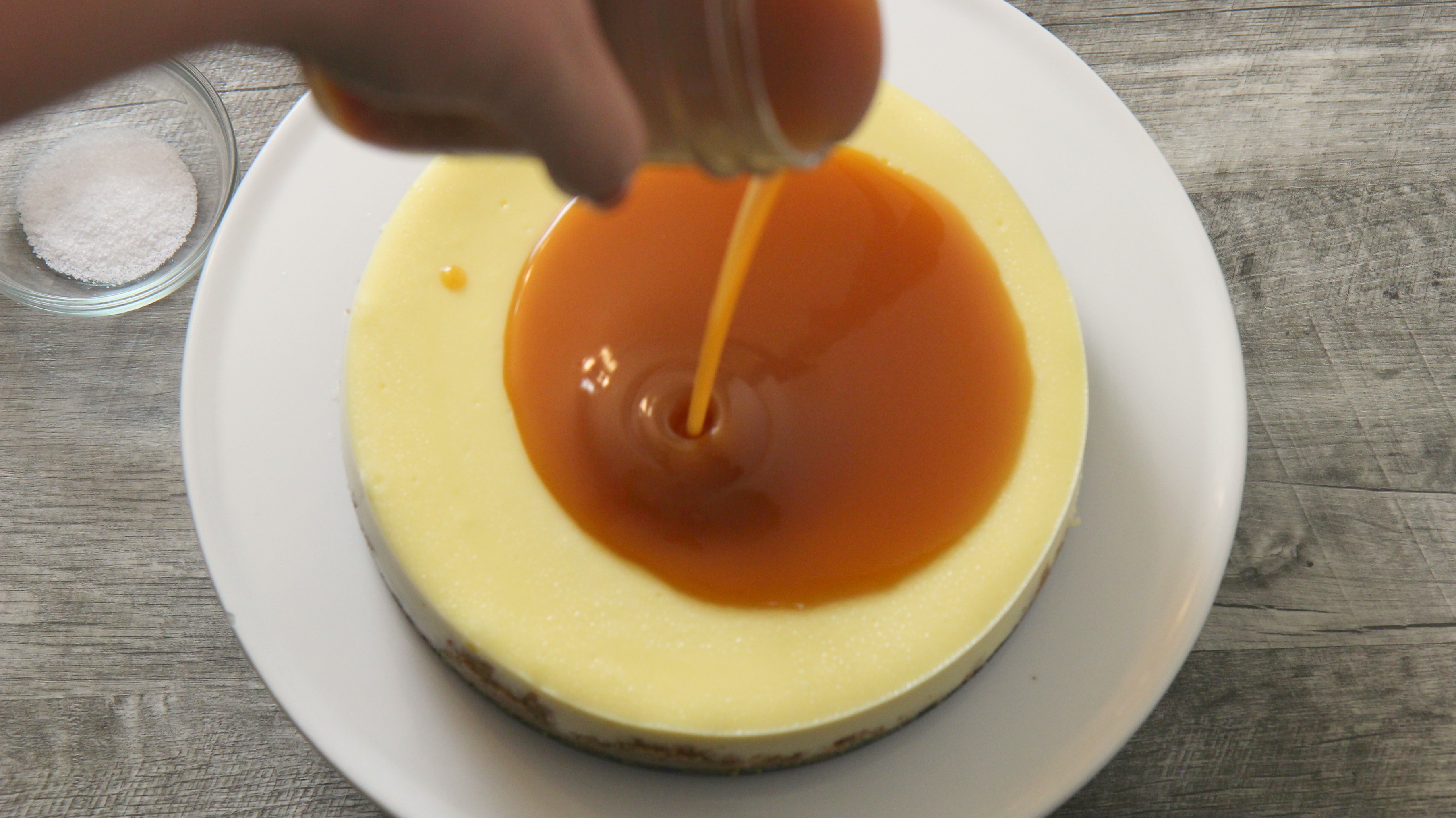 plain cheesecake with caramel drizzle 