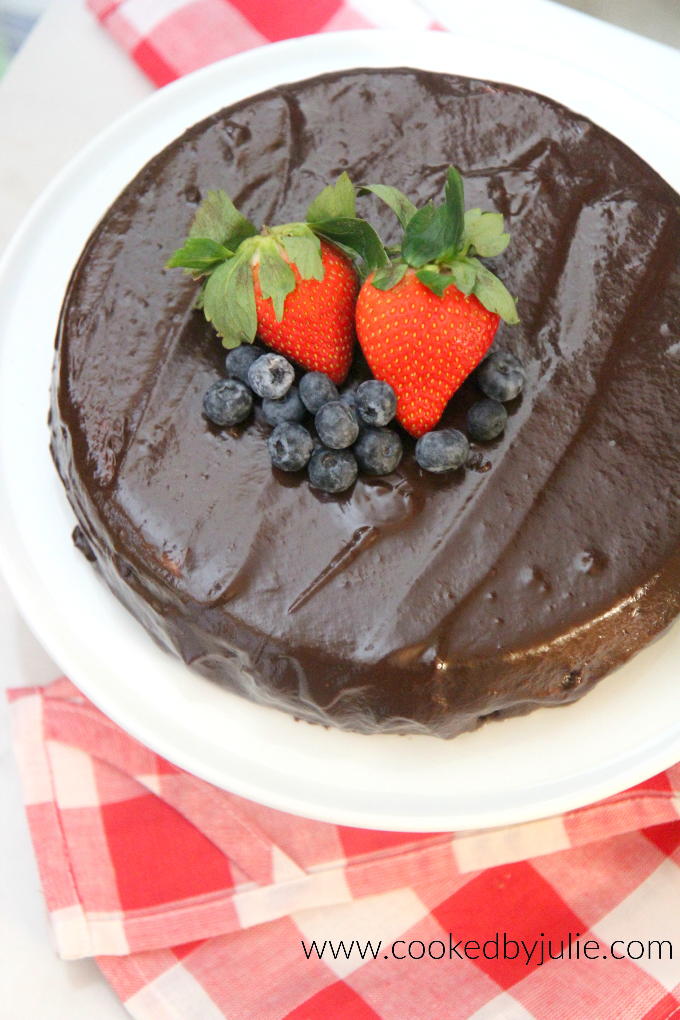 This nutella cheesecake is a chocolate lovers dream! It's the perfect date night dessert.