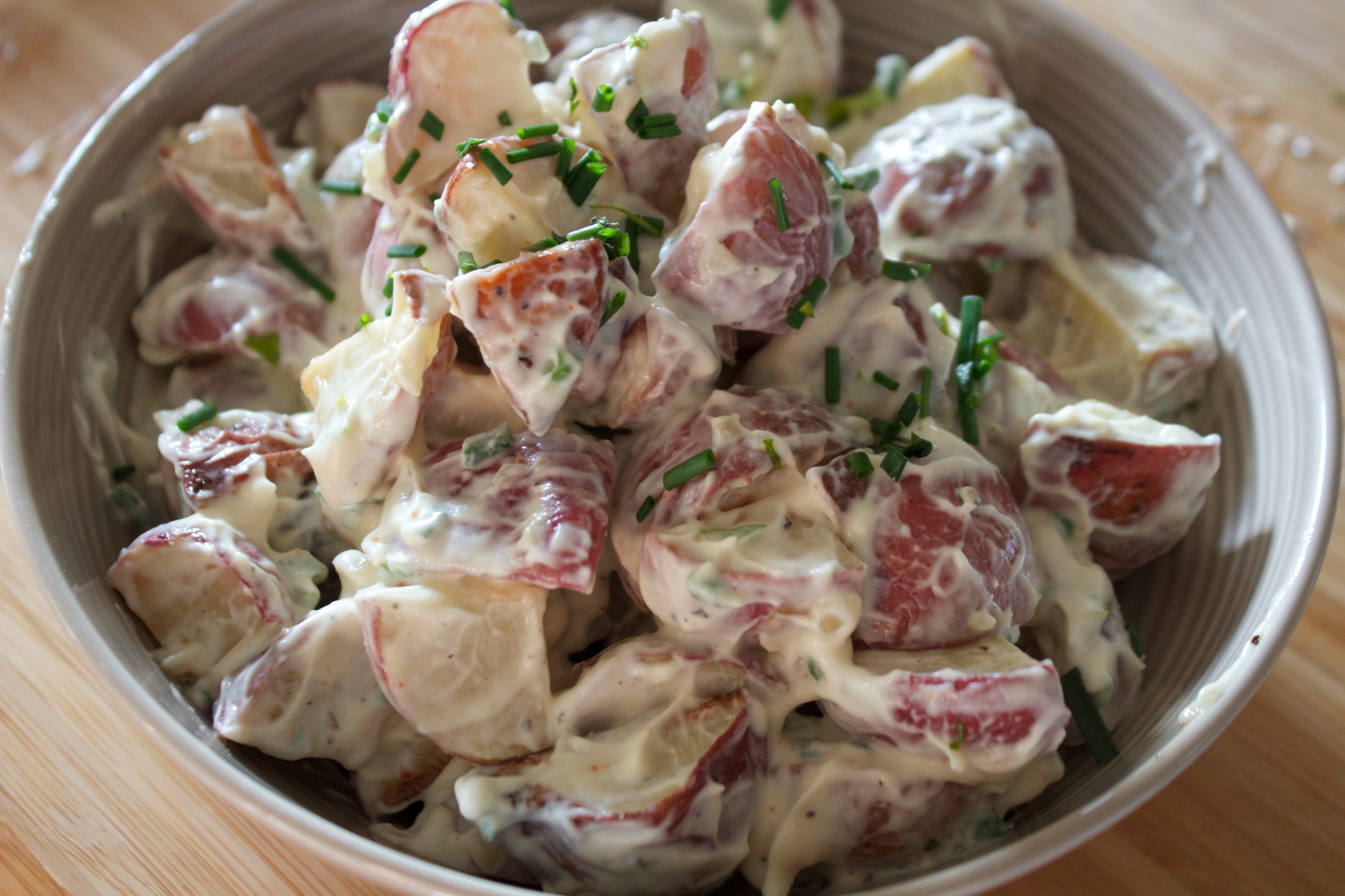 Roasted garlic potato salad with chives