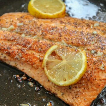 seared salmon with lemon