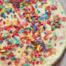 fruity pebble cheesecake