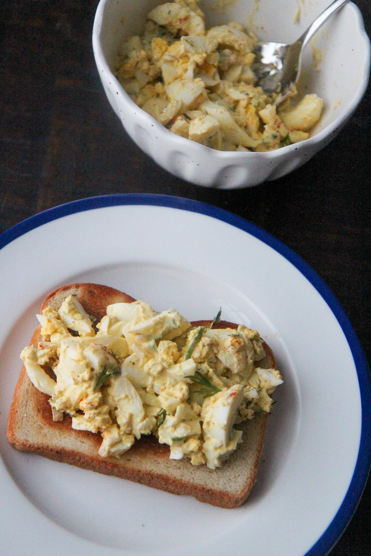 egg salad on toast 