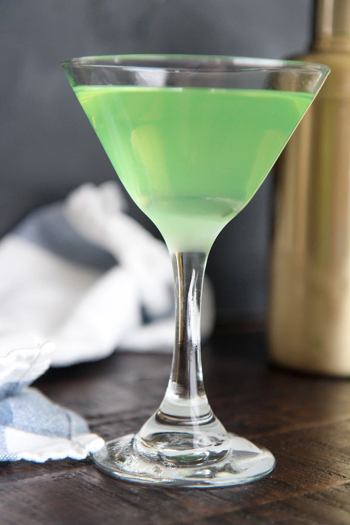 apple martini in a frozen martini glass 