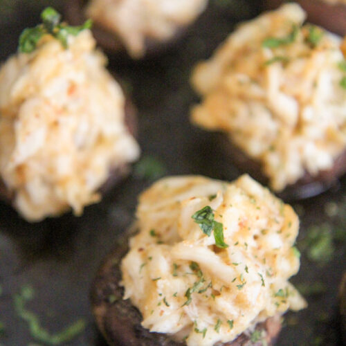 crab stuffed mushrooms up close.