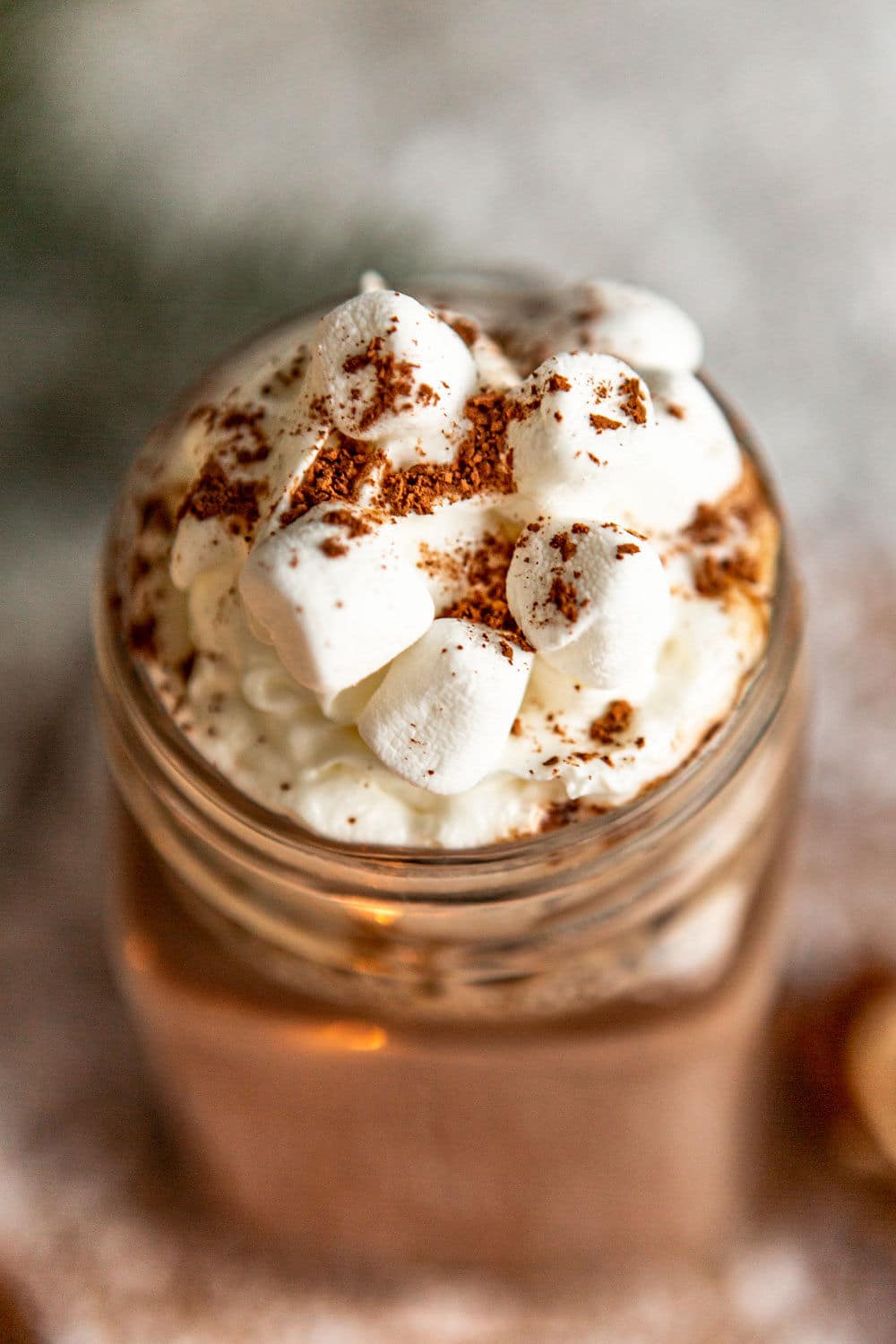 hot chocolate with mini marshmallows up close. 