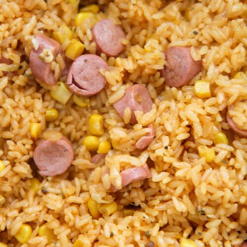 arroz con salchichas up close.