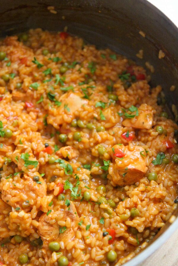 arroz con pollo a la chorrera up close.