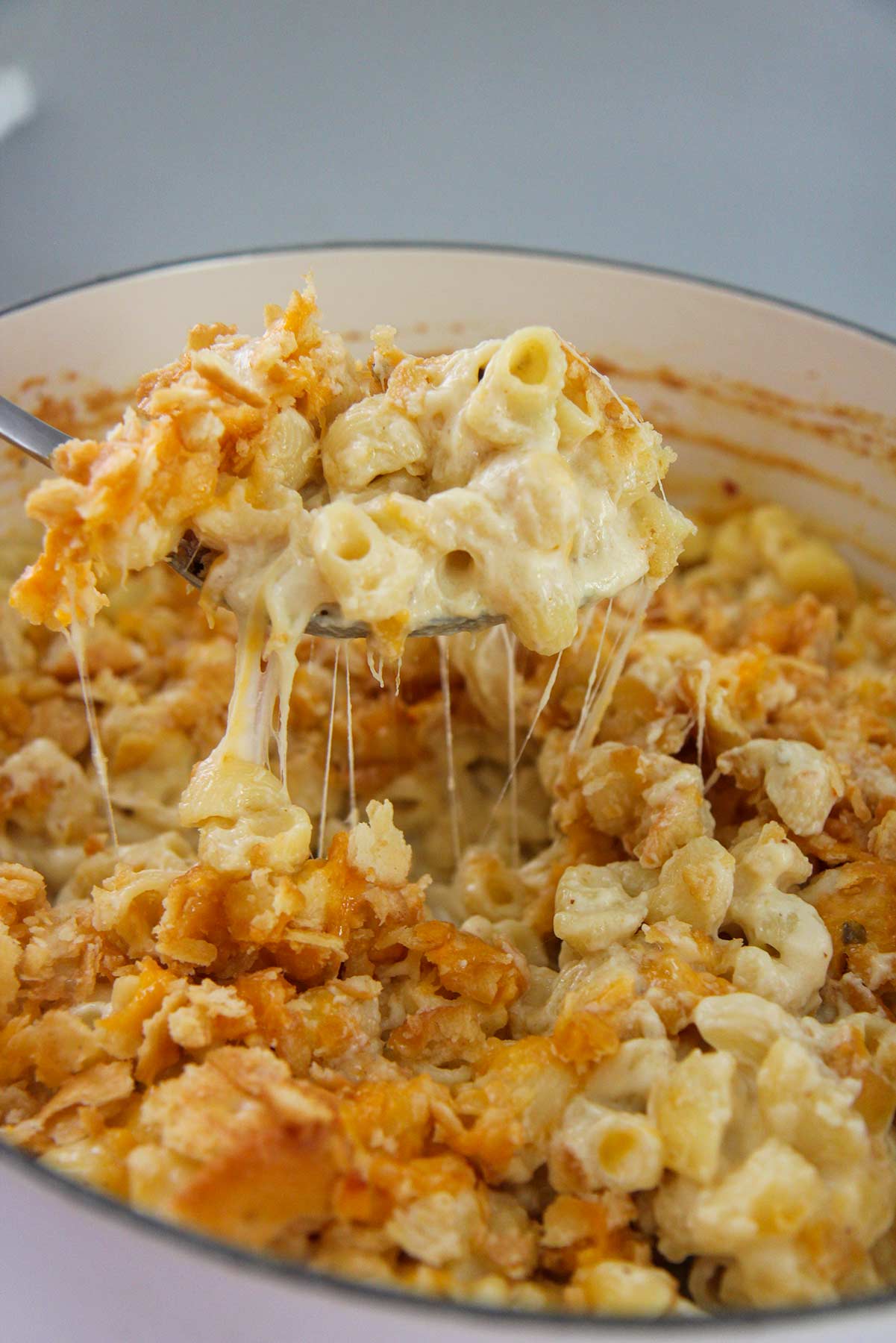 A spoonful of spicy mac and cheese. 
