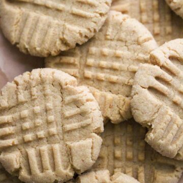 baked soft peanut butter cookies up close.