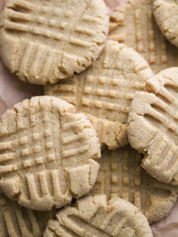 baked soft peanut butter cookies up close.