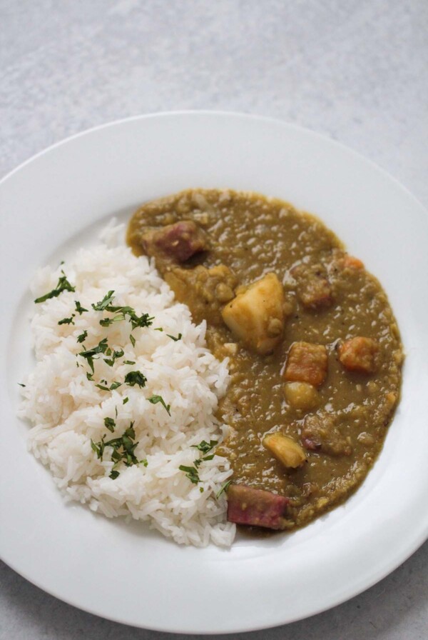 chicharos Cubanos with white rice.