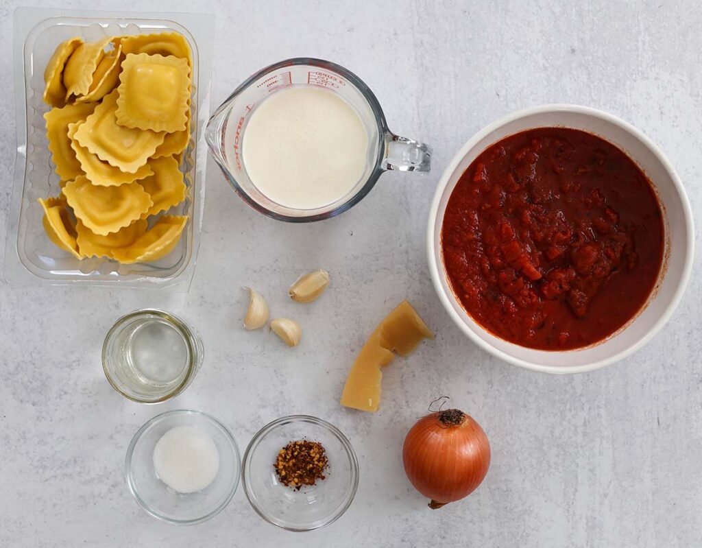 Lobster Ravioli Sauce(Creamy Pink Vodka Sauce) Cooked by Julie