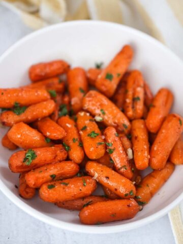 cropped-air-fryer-honey-carrots-one.jpg