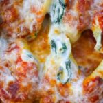 spinach and ricotta stuffed shells up close.