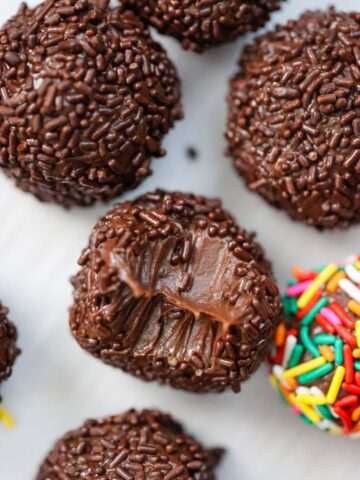 brigadeiros up close.