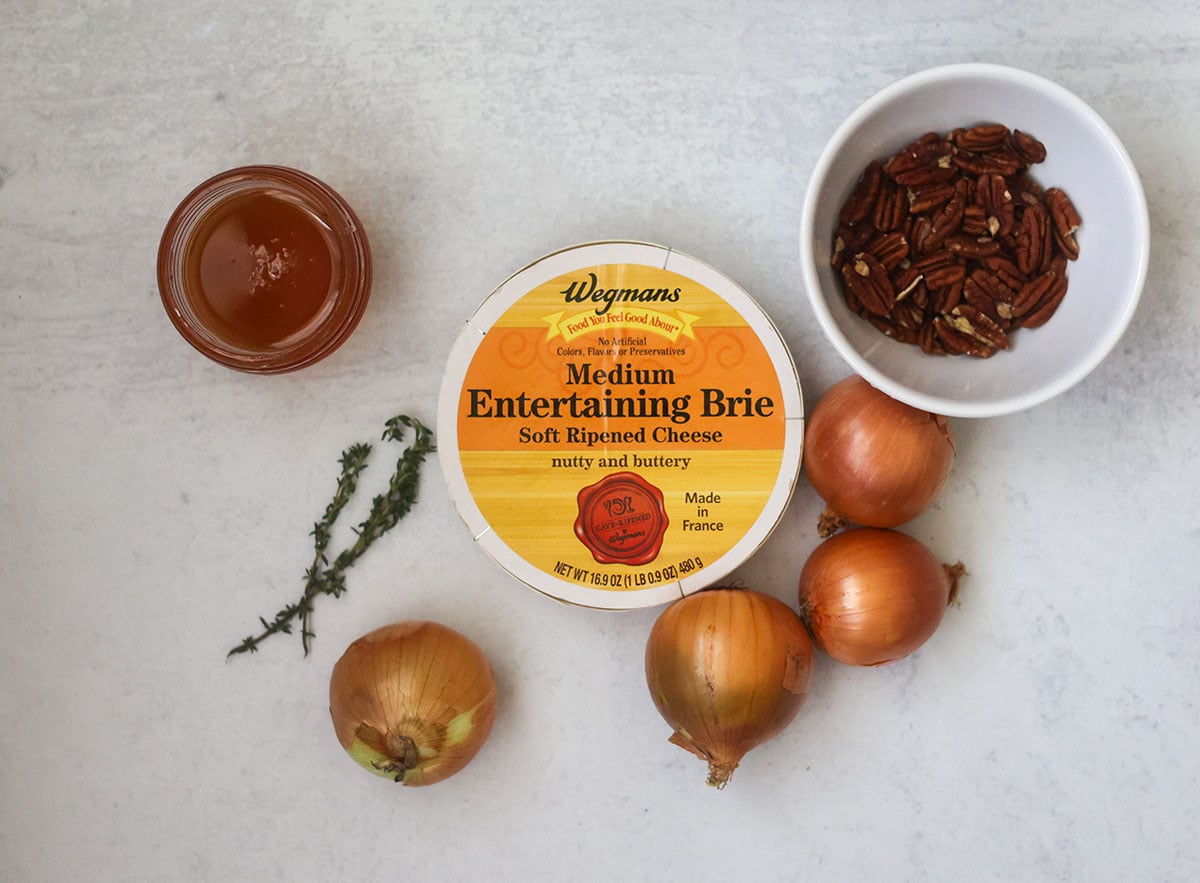 Brie, pecans, honey, thyme, and 4 onions. 
